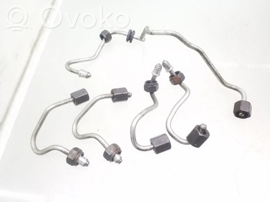 BMW 1 E81 E87 Fuel injector supply line/pipe