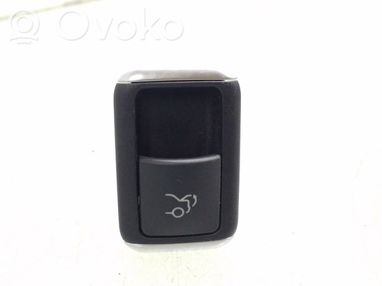 Mercedes-Benz E A207 Tailgate opening switch A2079050051