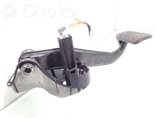 Mercedes-Benz E A207 Brake pedal A2042902001 PP204902001 PP204292023