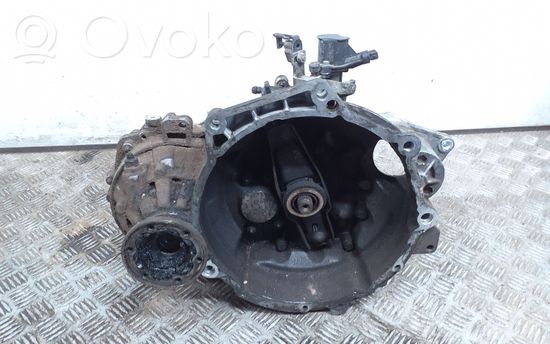 Volkswagen PASSAT B3 Manual 5 speed gearbox CHA CHA19073 357721261