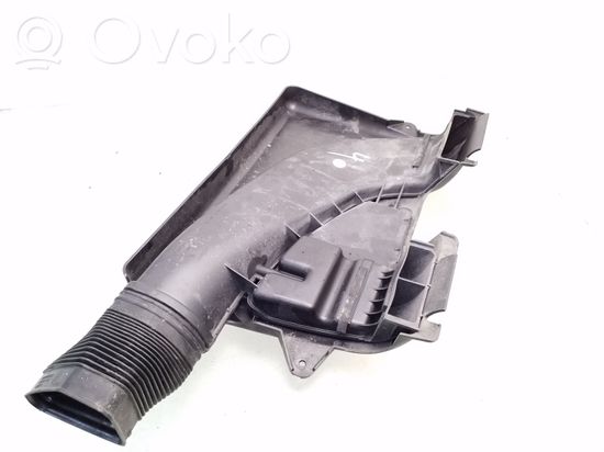 BMW 1 E81 E87 Air intake duct part 13717523629 7523629