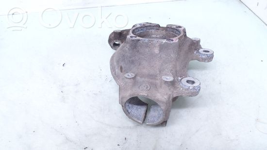 BMW 5 E60 E61 Front wheel hub spindle knuckle 6760954R