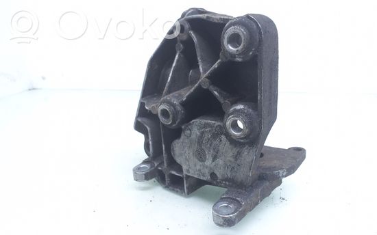 BMW X3 E83 Generator/alternator bracket 64557787318 7787319