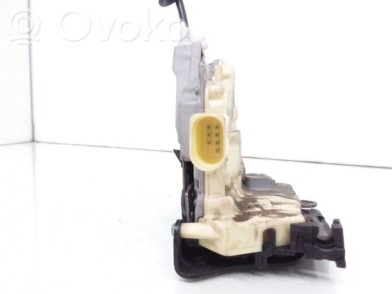 Volkswagen PASSAT B6 Rear door lock 3C4839015A 3C4839085B