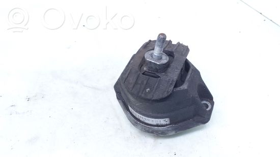 BMW 5 E60 E61 Engine mount bracket 6770725