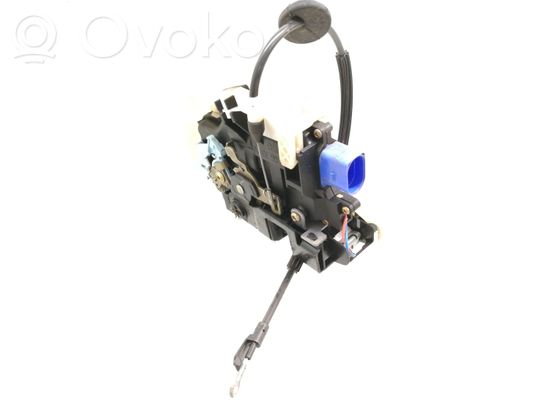 Volkswagen Golf V Rear door lock 7L0839015