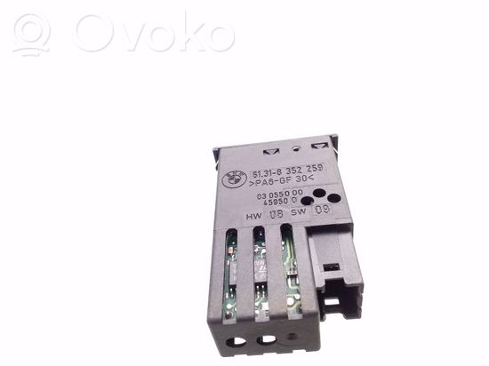 BMW 7 E38 Seat heating switch 61318352259 8352259