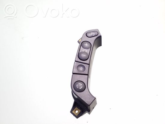 BMW 7 E38 Steering wheel buttons/switches 8352231 6011182 03740150
