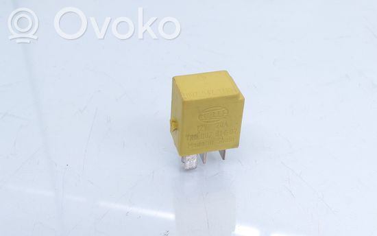 Mercedes-Benz C W203 Other relay 0025421219 4RD00781402