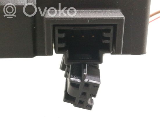 Mercedes-Benz B W245 Aerial antenna amplifier A1698200475
