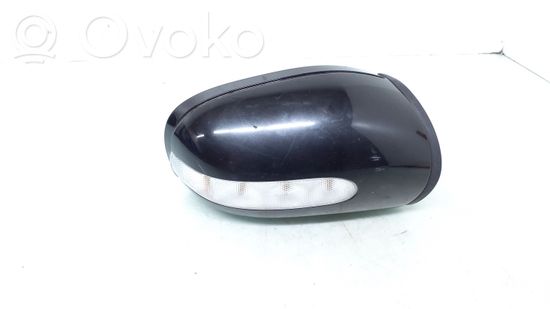 Mercedes-Benz C W203 Front door electric wing mirror
