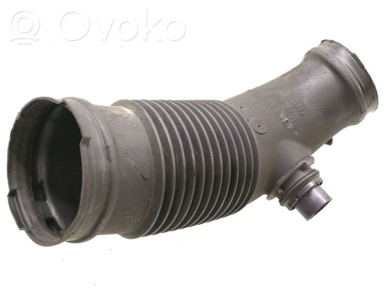 Audi A6 S6 C6 4F Air intake duct part 06E129629E