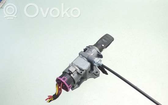 Volkswagen PASSAT B5.5 Ignition lock 4B0905851B
