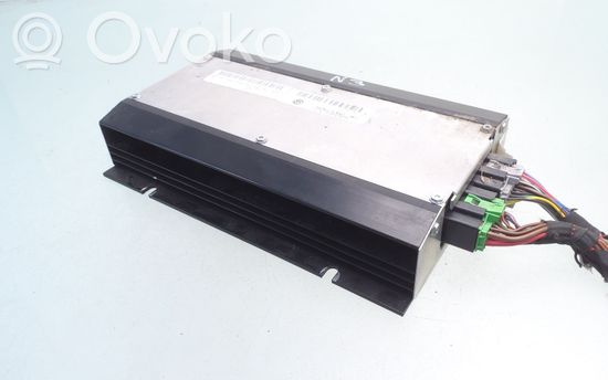 Volkswagen PASSAT B6 Sound amplifier 3C0035456