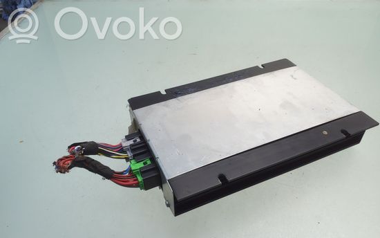 Volkswagen PASSAT B6 Sound amplifier 3C0035456