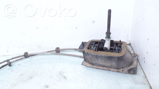 Volkswagen PASSAT B4 Gear selector/shifter (interior) 357711265D 357711266B