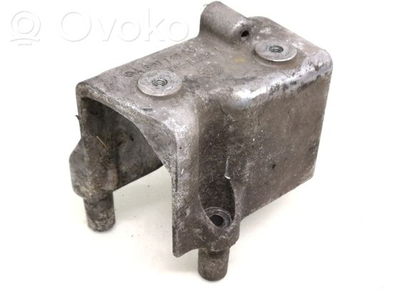 Mercedes-Benz Vito Viano W639 EGR valve cooler bracket A6461420042