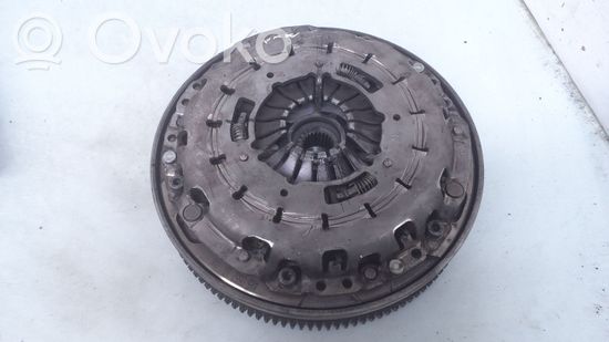 BMW 3 E90 E91 Clutch set kit 124052310 324063910 415055210