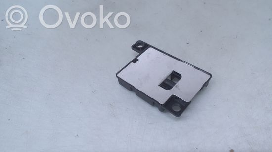 BMW 3 E90 E91 Bluetooth antenna 6928461