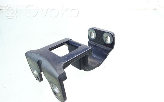 Audi A4 S4 B6 8E 8H Tailgate/trunk/boot hinge 8H0825307