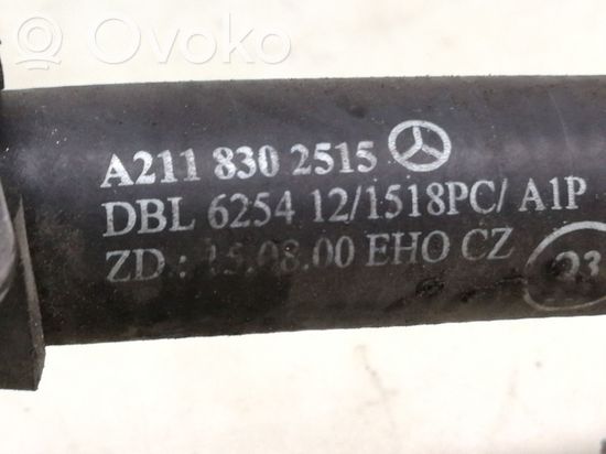 Mercedes-Benz E W211 Engine coolant pipe/hose A2118302515