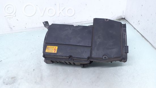 Mercedes-Benz C W203 Air filter box A2710900901