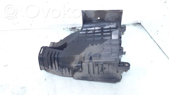 Mercedes-Benz C W203 Air filter box A2710900901