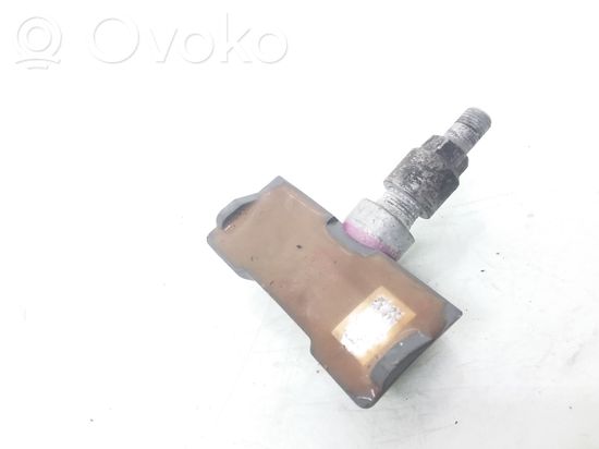 Mercedes-Benz E W210 Tire pressure sensor 0008223306