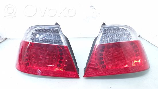 BMW 3 E46 Rear/tail lights 6937454
