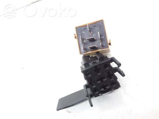 BMW 3 E46 Other relay 8384505 61368384505
