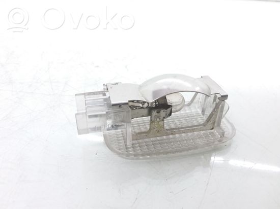 Mercedes-Benz E W211 Other interior part A2118201601