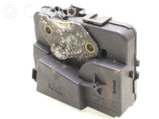 BMW 5 E60 E61 Tailgate window lock/catch/latch 8218849