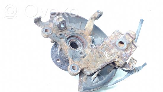 Volkswagen Touran I Front wheel hub spindle knuckle