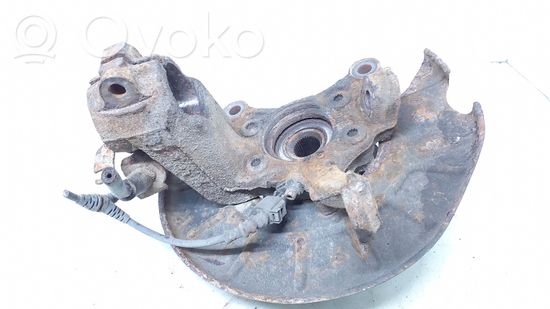 Volkswagen Touran I Front wheel hub spindle knuckle