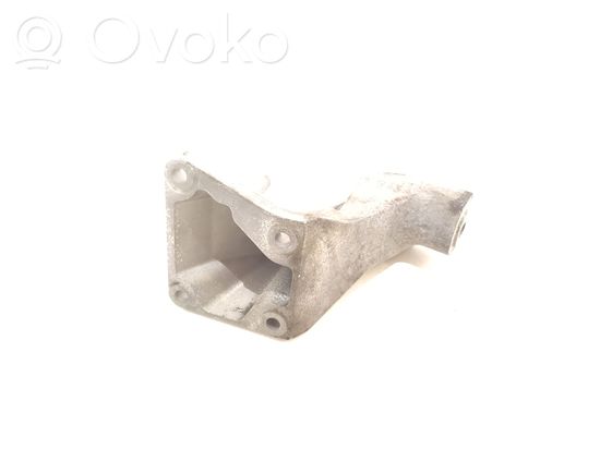 BMW 3 E46 Engine mounting bracket 6753167 68572910