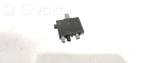 BMW 3 E46 Aerial antenna amplifier 21367510 690607102