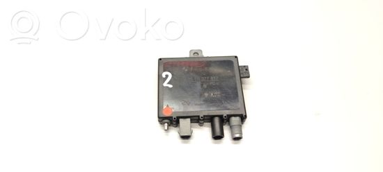 BMW 3 E46 Aerial antenna amplifier 65258377817 17670