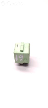 BMW 3 E46 Other relay 61368373700