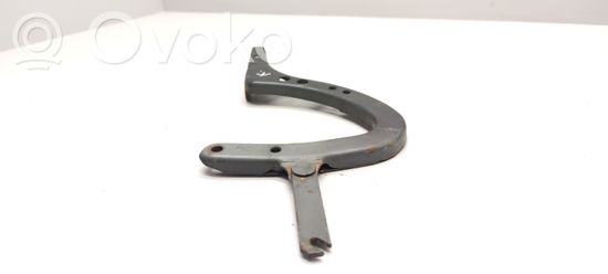 BMW 3 E30 Tailgate/trunk/boot hinge