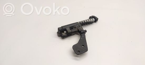 BMW 3 E46 Tailgate/trunk/boot hinge 8254015