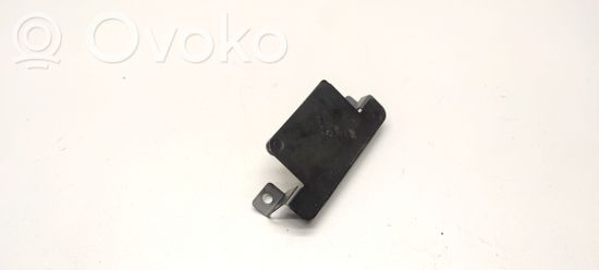 BMW 3 E46 Aerial antenna amplifier 84508387422 921800001 8450838742203