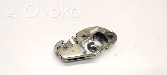 BMW 3 E30 Tailgate/trunk/boot lock/catch/latch 1884131