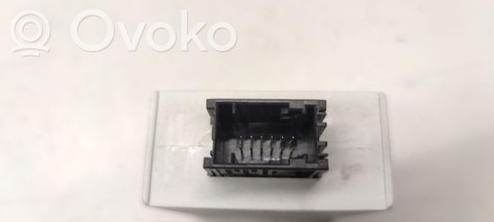 BMW 3 E46 Wing mirror control module 61358376506 110187 05021100