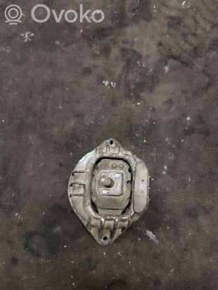 BMW 3 E92 E93 Engine mount bracket
