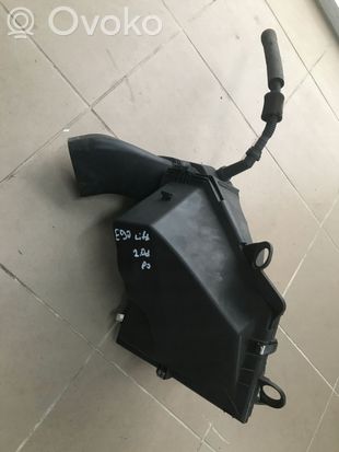 BMW 3 E90 E91 Air filter box