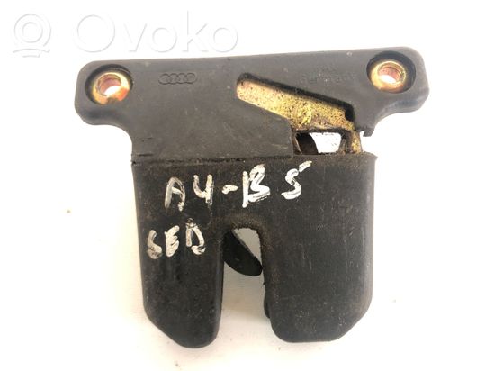 Audi A4 S4 B5 8D Tailgate/trunk/boot lock/catch/latch 8D5827505