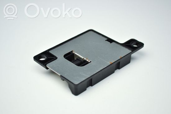 BMW 5 E60 E61 Aerial antenna amplifier 6928461