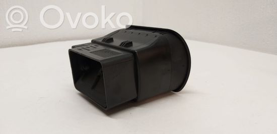 Audi A3 S3 8L Quarter panel pressure vent 8L0820901