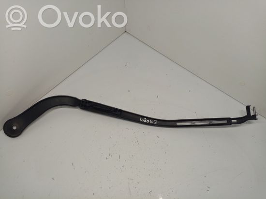 BMW 3 E90 E91 Front wiper blade arm 61617171641 61617118220