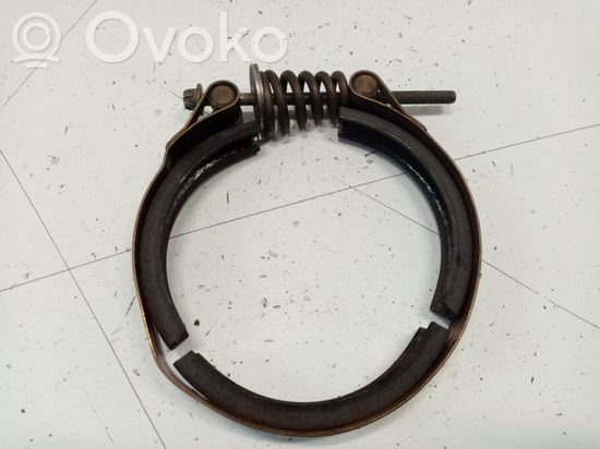 BMW 5 E60 E61 Muffler pipe connector clamp 7793677 18207793677